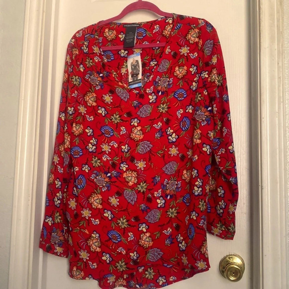 Chelsea & Theodore Women's Red Floral Tunic Long Sleeve Crossover Top Size Large - Picture 1 of 8